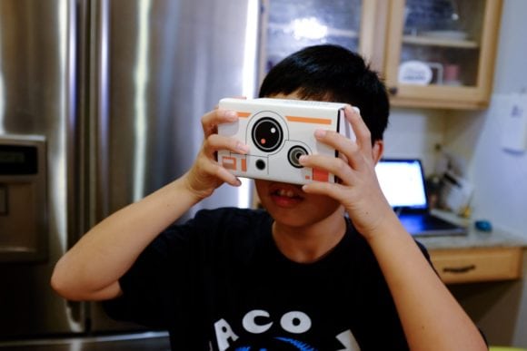 "Google Cardboard BB-8" USA. Texas. Cedar Park. 2015.