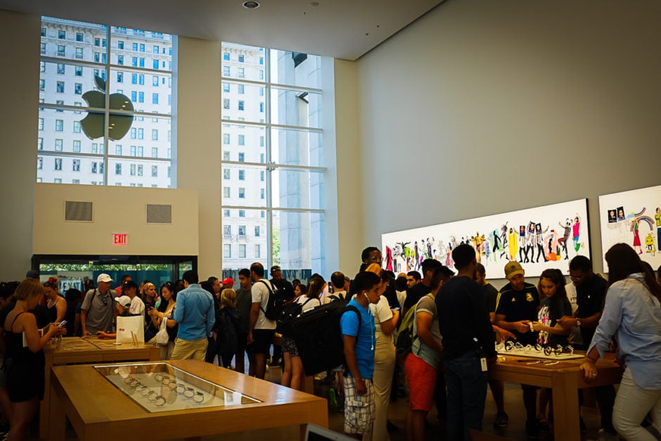 "Apple Store" New York City, 2018