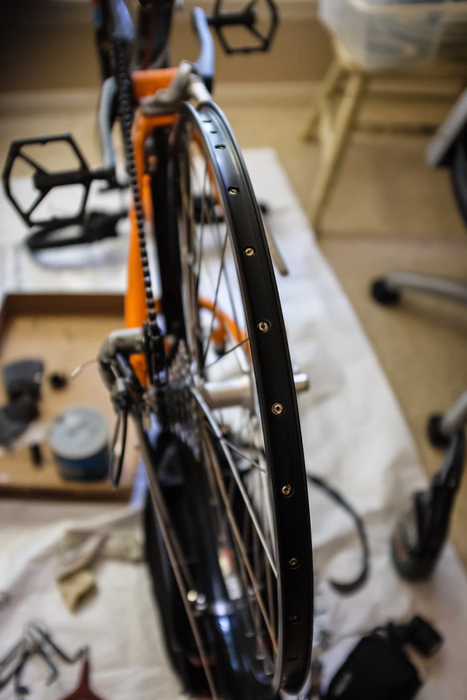 can you ride a bike with a buckled wheel