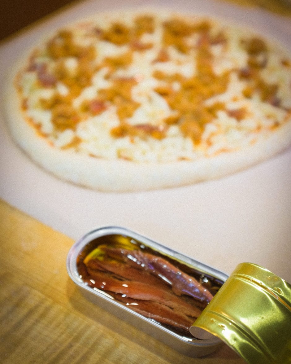 Anchovy Pizza